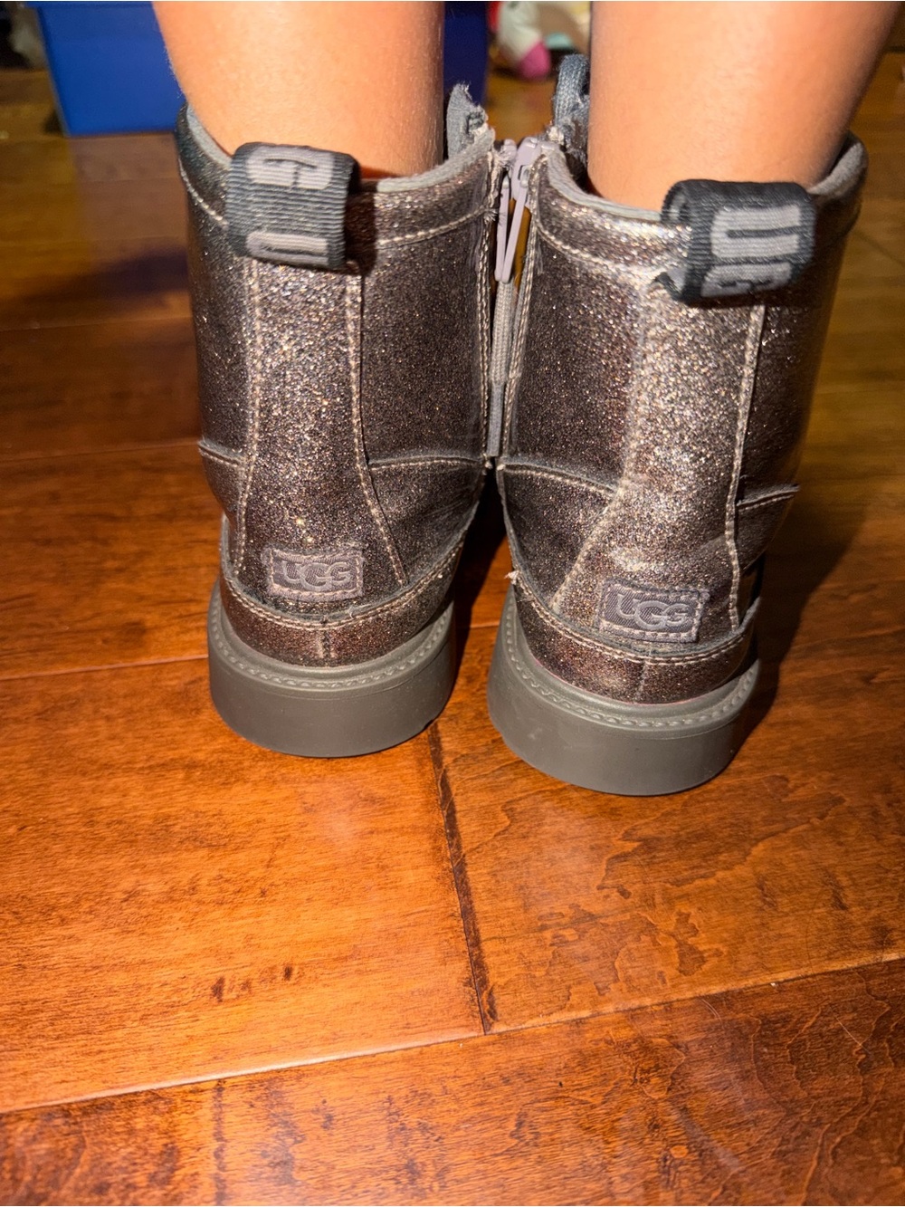 UGG Kids Glitter Ankle Boots in Metallic Brown Size 2